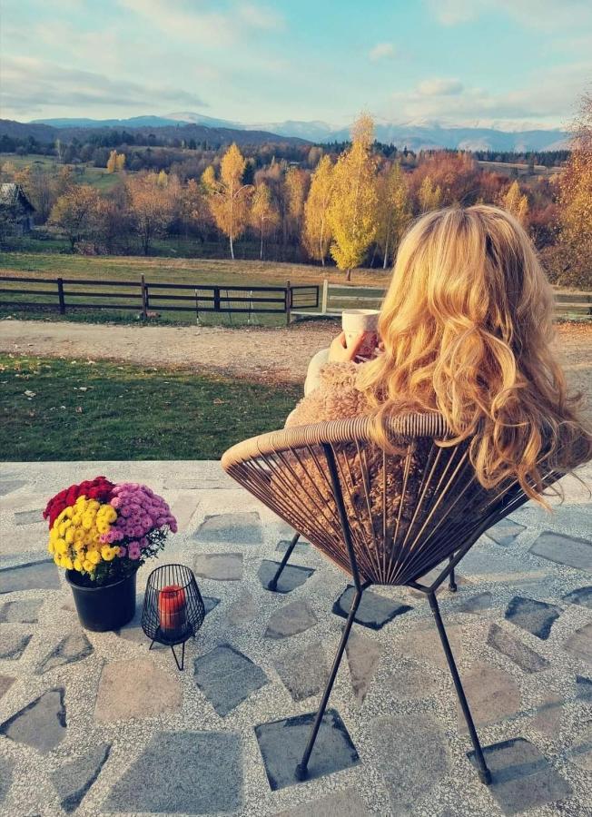 Pensiunea Gradina Ascunsa Bughea de Jos Esterno foto